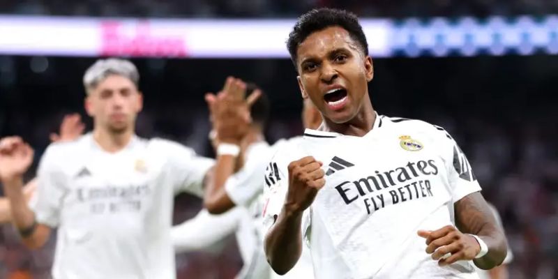 Rodrygo người hùng phút bù giờ